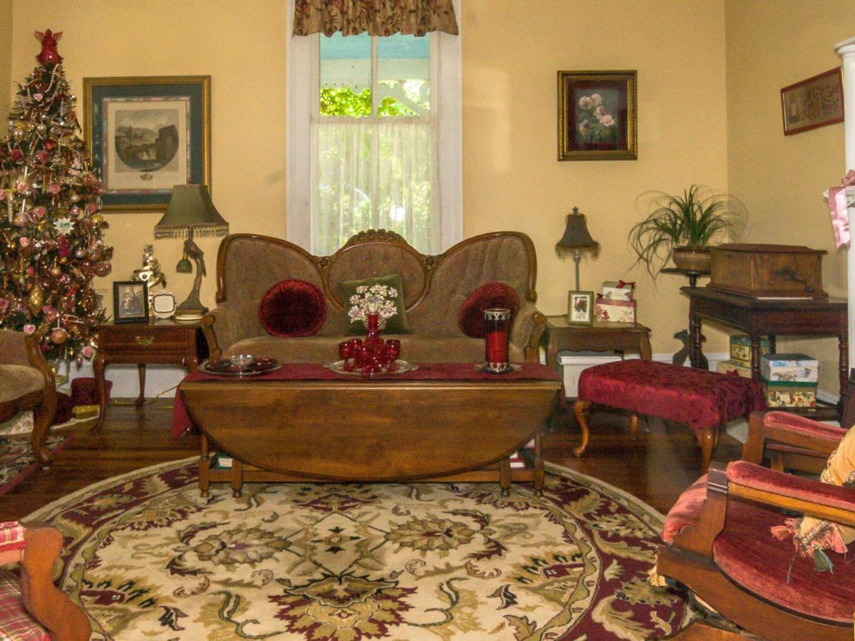 Holly House Of Hamilton Bed & Breakfast Dış mekan fotoğraf