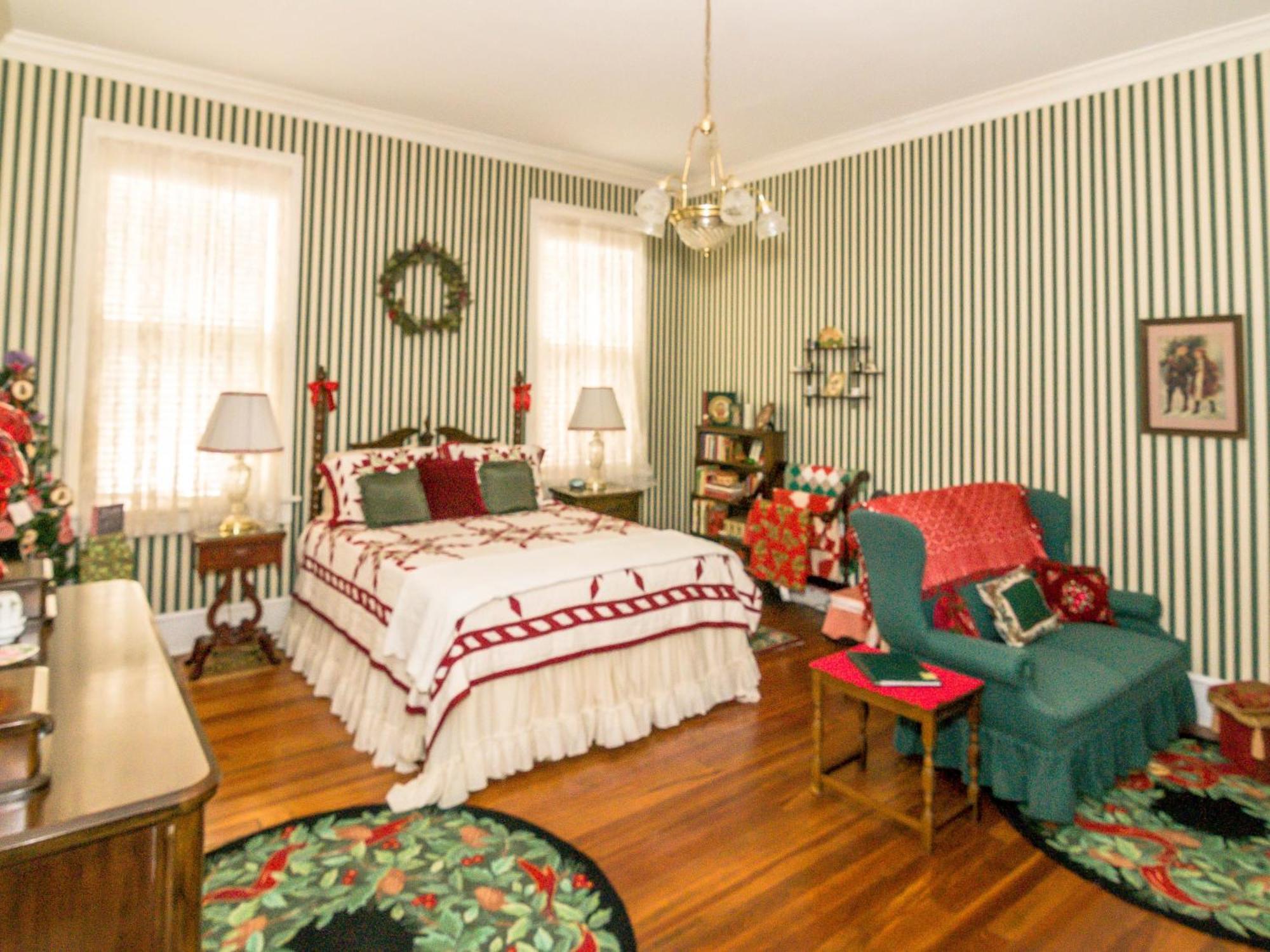 Holly House Of Hamilton Bed & Breakfast Oda fotoğraf