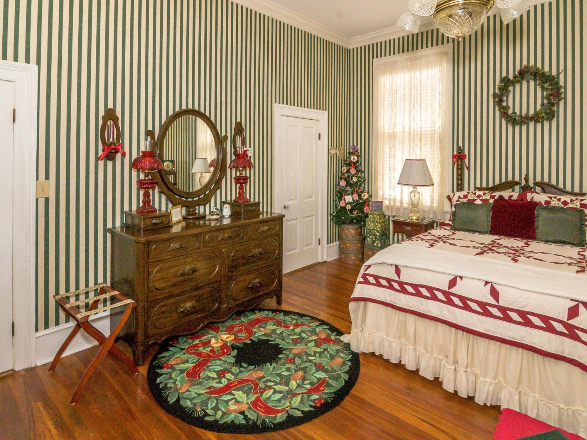Holly House Of Hamilton Bed & Breakfast Oda fotoğraf