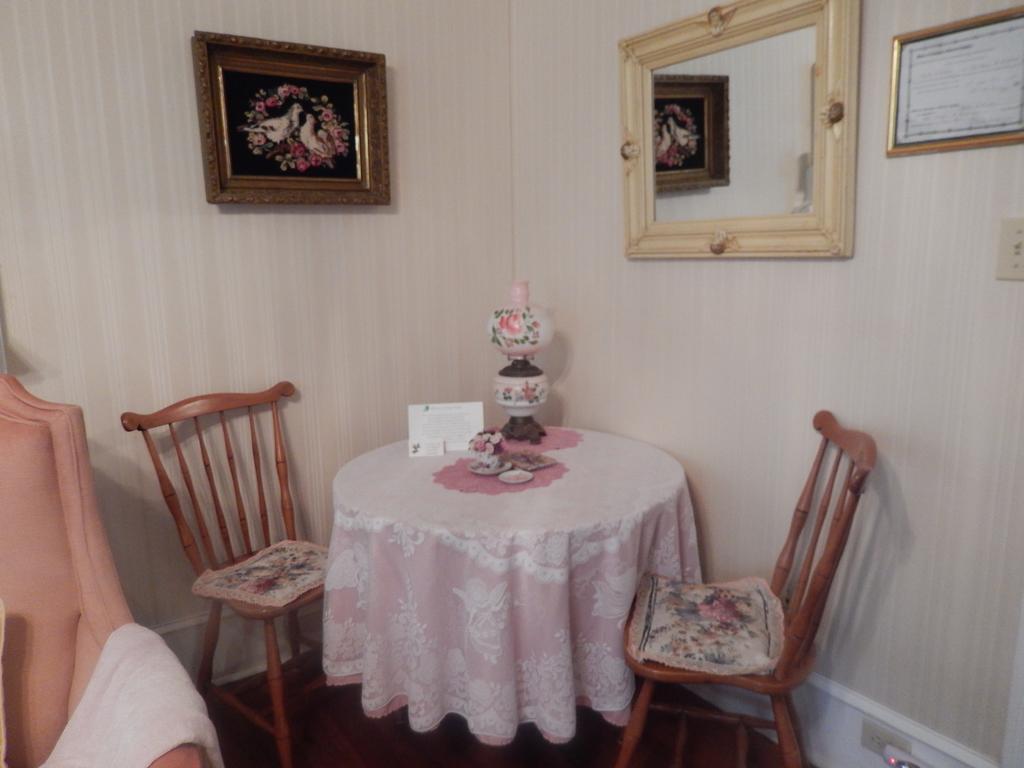 Holly House Of Hamilton Bed & Breakfast Dış mekan fotoğraf