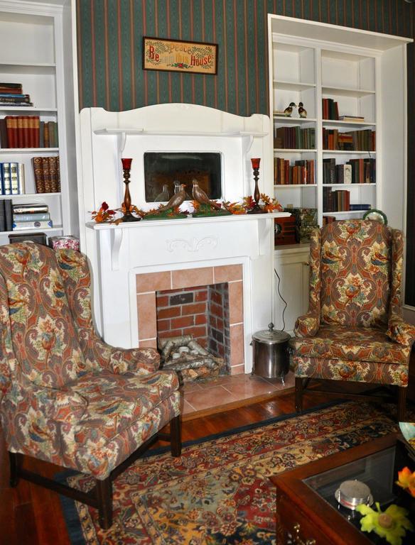 Holly House Of Hamilton Bed & Breakfast Dış mekan fotoğraf