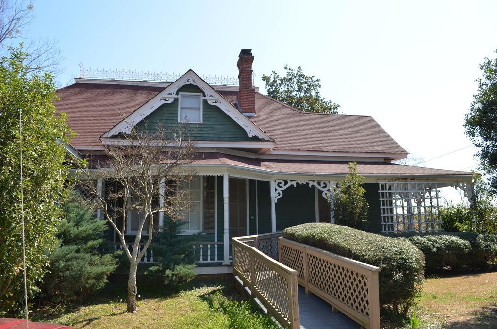 Holly House Of Hamilton Bed & Breakfast Dış mekan fotoğraf