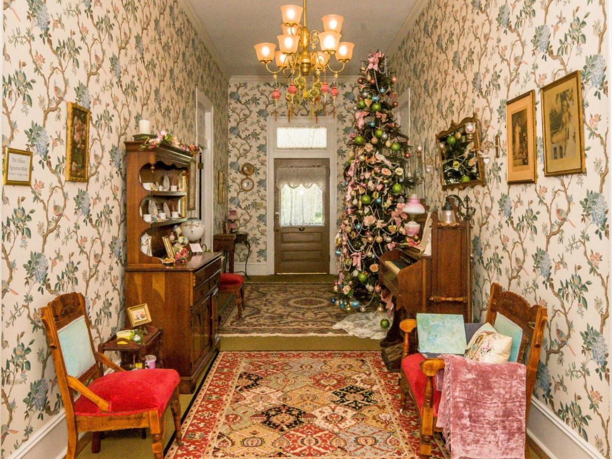 Holly House Of Hamilton Bed & Breakfast Dış mekan fotoğraf